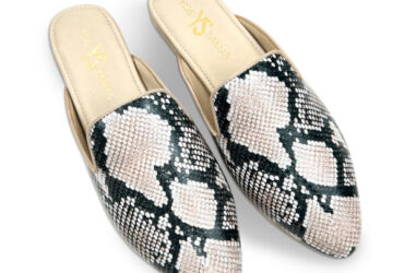Beverly Hills Magazine shops shoes fashion Yosi Samra 1.jpg #beverlyhillsmagazine #yosisamra #yosisamrashoes #shoes #luxury