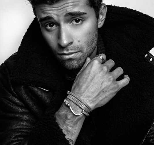 Hottest Music Superstar: Jake Miller #Celebrity #music #musicstars #jakemiller #stars #musicstars #famous #singers #entertainment #lifestyle #celebrities #waitforyou #beverlyhills #BevHillsMag @JakeMiller