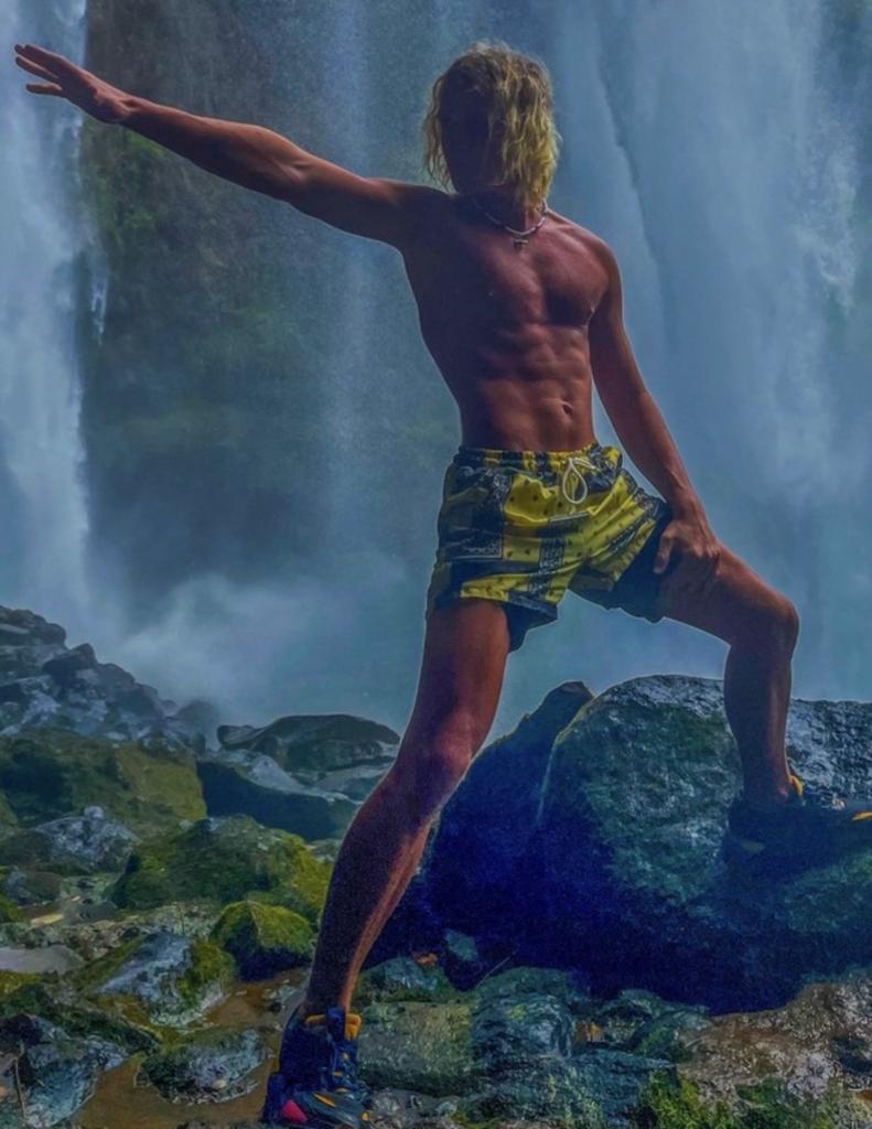 Modern Marketing Mogul: Jared Ravizza of Ravizza Social #model#entrepreneur#beverlyhillsmagazine#beverlyhills#Jared Ravizza#business#Ravizza Social