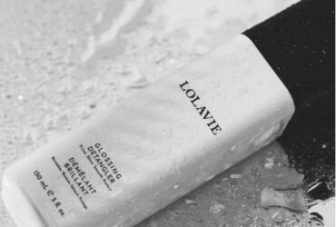 Jennifer Anniston LOLAVIE hair care products True beauty Beverly Hills Magazine 1 #TrueBeauty #Hairproducts #Hair #JenniferAniston #Lolavie #Bevhillsmag #beverlyhillsmagazine #beverlyhills