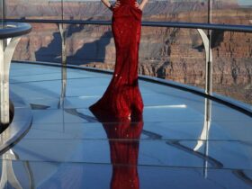 Jessica-Minh-Anh-Fashion-Shows-Fashion-and-Style-Magazine-J-Autumn-Fashion-Show-20Fashion Show at The Grand Canyon