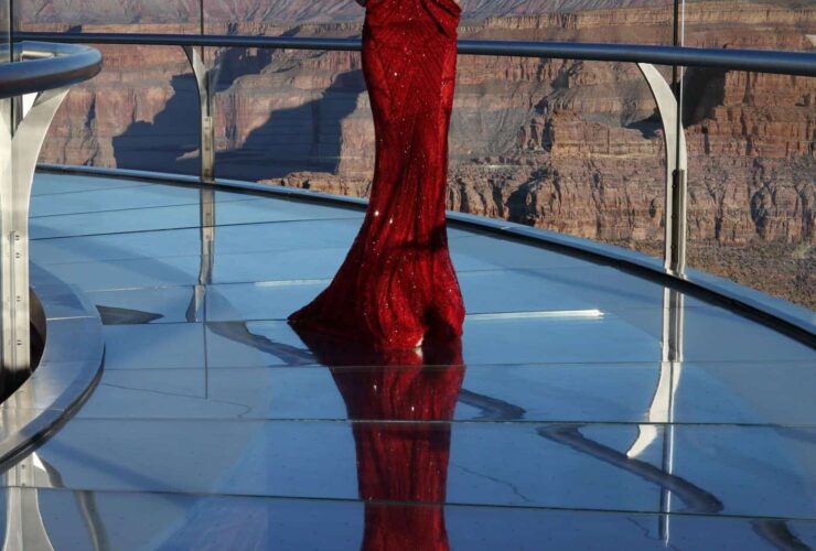 Jessica-Minh-Anh-Fashion-Shows-Fashion-and-Style-Magazine-J-Autumn-Fashion-Show-20Fashion Show at The Grand Canyon