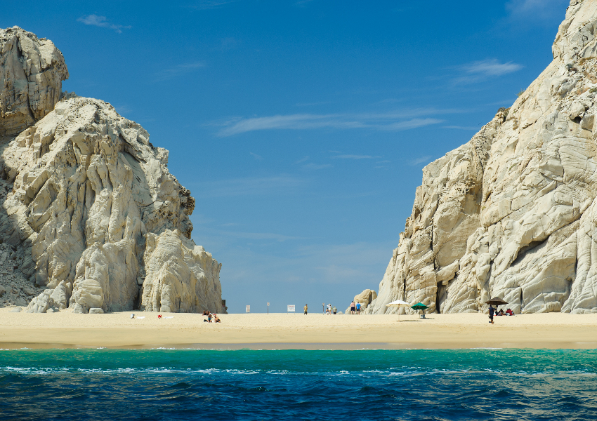 Top Beaches In Cabo San Lucas, Mexico #travel #cabosanlucas #mexico #bevhillsmag #beverlyhills #beverlyhillsmagazine