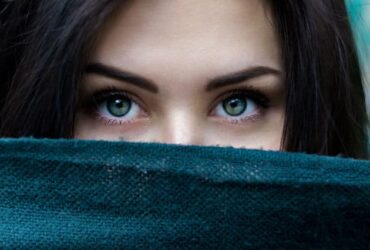 Microblading Eyebrows 101 #beverlyhills #beverlyhillsmagazine #beauty #makeup #shop