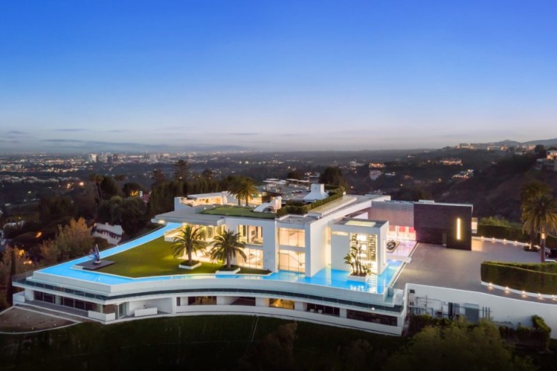 Most Expensive Home In America: #bevhillsmag #luxuryrealestate #mostexpensivehomeinamerica #belairmansion