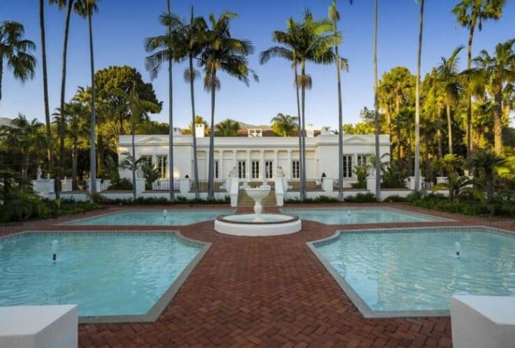 “Scarface” Mansion Makes the Money