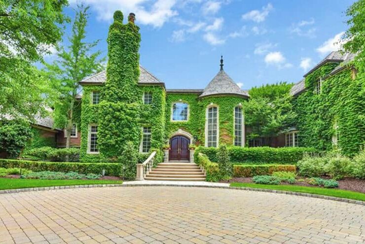 A Charming English Country Mansion in New Jersey #realestate #homes #newjersey #homesforsale #beverlyhills #mansion #BevHillsMag #beverlyhillsmagazine