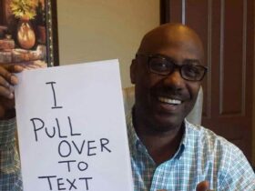 #IPULLOVERTOTEXT Movement