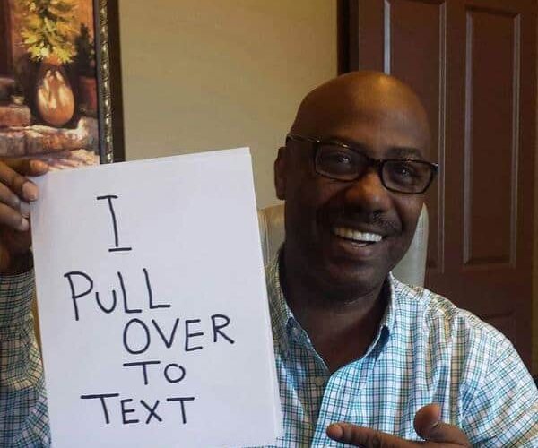 #IPULLOVERTOTEXT Movement