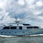 Sea Bound #Burger Yacht $2,250,000 ❤️✨ #luxury #yachting #life #yachts #yachtcharter #yacht #luxury #life #yachtlife #yachtclub #travel #lifestyle #beverlyhills #BevHillsMag