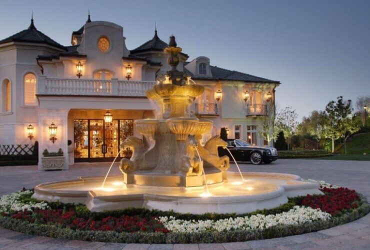 Sculpture Design Imports for Luxury Homes