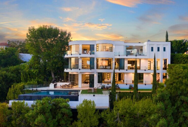 Sean Combs' LA Bachelor Pad: #bevhillsmag #seancombs #bachelorpad #celebrityrealestate