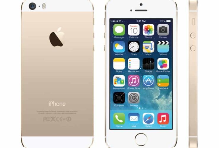 Technology-Apple-Iphone-5s-Iphone-5-Gold-Hi-Fi-Tech-World-Tech-Giants-Luxury-Goods-Beverly-Hills-Magazine-