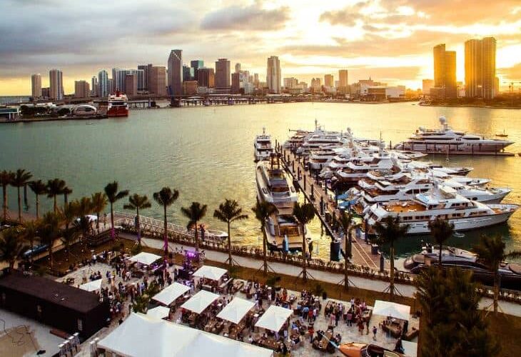 Miami Superyacht Lounge