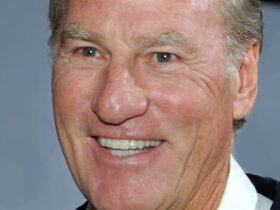 #Hollywood Spotlight: Craig T. Nelson #incredibles #bookclub #moviestars