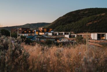 The Lodge At Blue sky, Auberge Resort: #bevhillsmag #aubergeresort #bluesky #utah