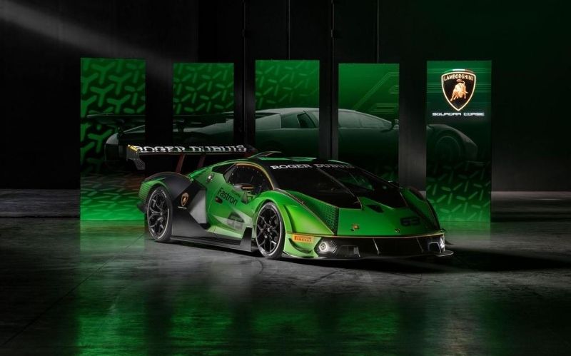 Track-Only Fast Car: The Lamborghini Essenza SCV12 #beverlyhills #beverlyhillsmagazine #coolcar #fastcar #dreamcar #luxurycar #cars #carmagazine #popularcarmagazine #lamborghini #lamborghiniessenzascv12 #essenzascv12 #sportscar #track-onlycar #hypercar #supersportscar #racing car #trackcar