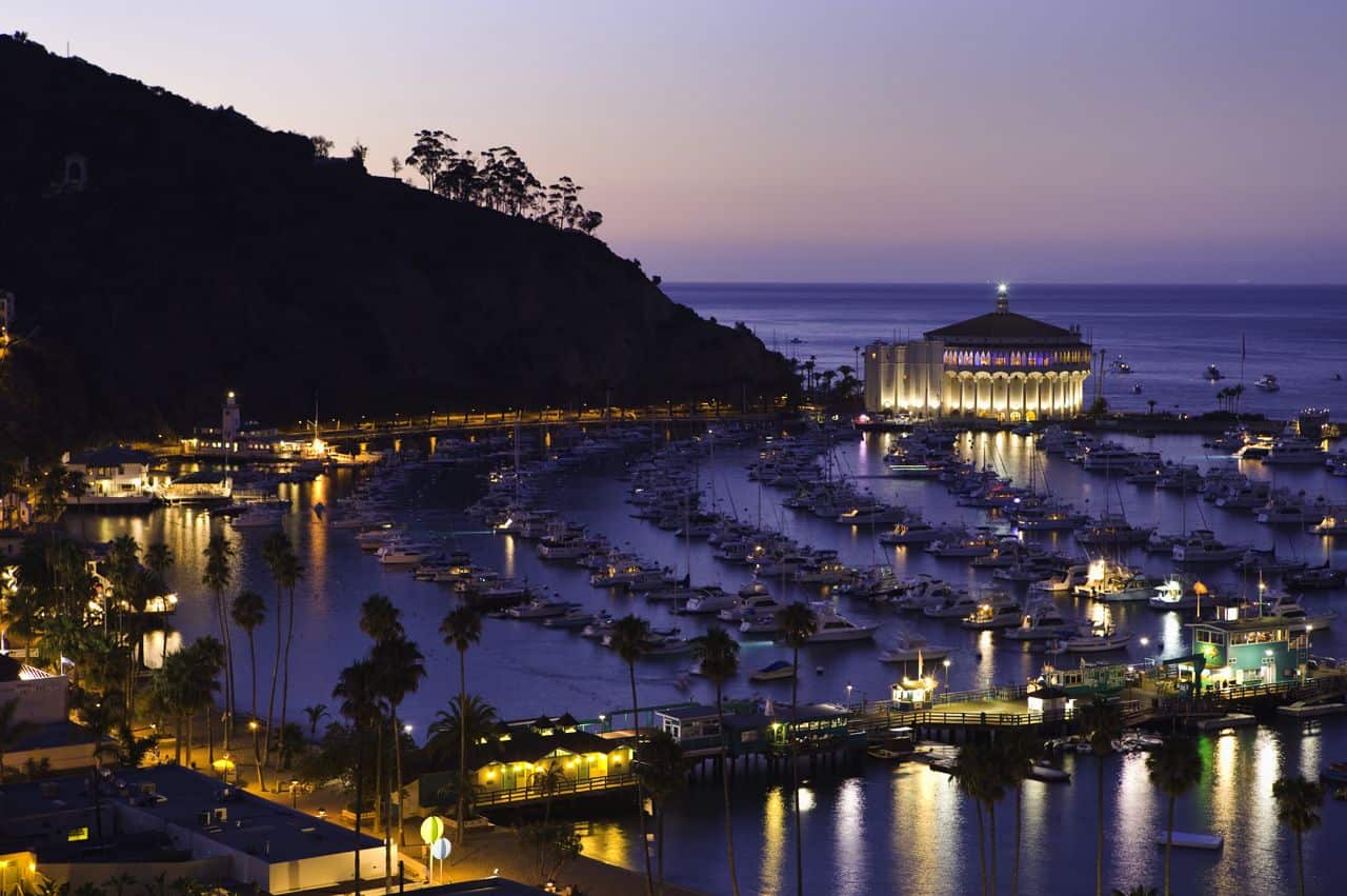 Travel-to-Catalina-Island-City-of-Avalon-Exclusive-Escapes-Weekends-Getaways-Luxury-Travel-Destinations-beverly-hills-magazine-1