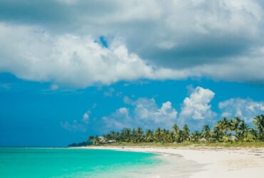 Best Resorts in Nassau Bamahas #nassau #bahamas #caribbean #bevhillsmag #beverlyhills #beverlyhillsmagazine