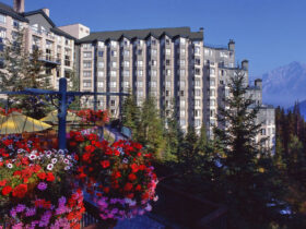 The Rimrock Resort Hotel In The Canadian Rockies #travel #luxury #hotels #canada #rockymountains #exclusive #hotels #besthotels #beverlyhills #beverlyhillsmagazine #bevhillsmag