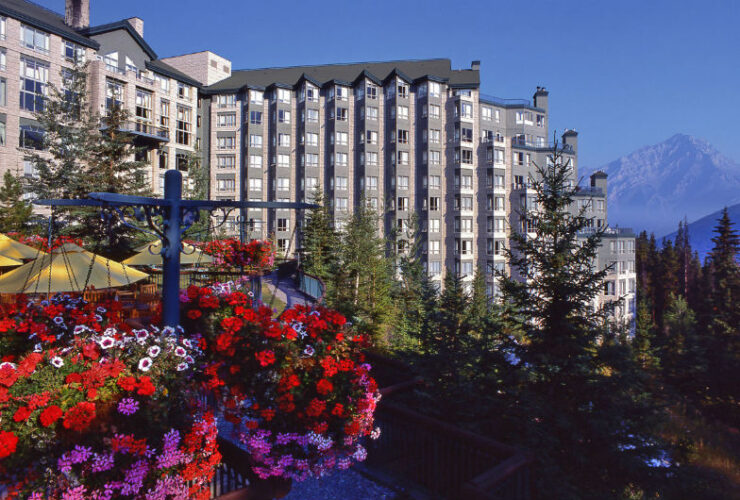 The Rimrock Resort Hotel In The Canadian Rockies #travel #luxury #hotels #canada #rockymountains #exclusive #hotels #besthotels #beverlyhills #beverlyhillsmagazine #bevhillsmag