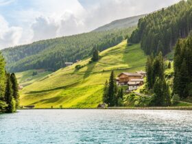 Why the Japanese Alps are becoming the countrys most sought after treasure. #bevhillsmag #beverlyhills #beverlyhillsmagazine #japanesealps #alps #treasure #japan