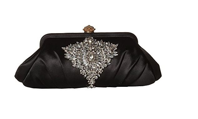 Badgley Mischka Clutch. BUY NOW!!! #beverlyhills #beverlyhillsmagazine #bevhillsmag #shop #shopping #jewelry #royal #royalty #royalwedding #fashion #style