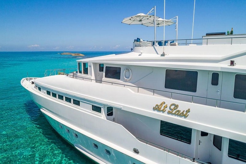 beverly hill magazine luxury yachts 144 heesen at last