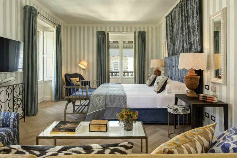 Hotel Savoy #Florence #italy #travel #5star #luxury #hotels #england #beverlyhills #beverlyhillsmagazine #bevhillsmag 