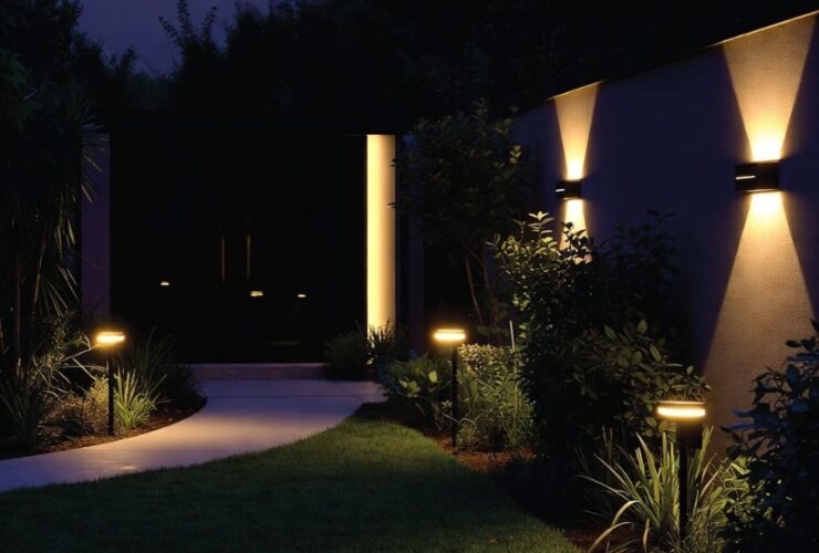 Illuminate Your Home WIth Filament Effect LED Solar Lights #SolarLighting, #OutdoorLighting, #FilamentLED, #EcoFriendlyHome, #CurbAppeal, #LEDWallLights,
