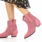The Modern Woman’s Guide to Luxury Boots #LuxuryFashion #LuxuryBoots #BootStyle #WomensFashion #WesternBoots #LuxuryFootwear #FashionStyle #LeatherBoots #CowboyBoots #StyleGuide