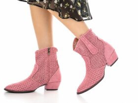 The Modern Woman’s Guide to Luxury Boots #LuxuryFashion #LuxuryBoots #BootStyle #WomensFashion #WesternBoots #LuxuryFootwear #FashionStyle #LeatherBoots #CowboyBoots #StyleGuide