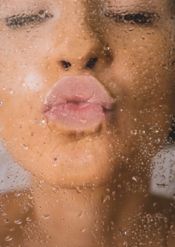 Natural Care Tips for Smooth, Beautiful Lips #beauty #beautiful #lips #bevhillsmag #beverlyhills #beverlyhillsmagazine