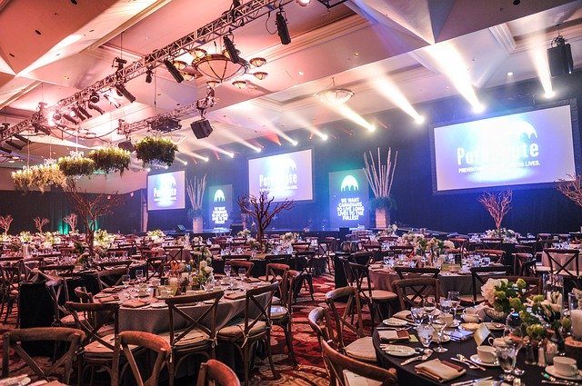 How To Throw An Unforgettable Office Party #business #success #officeparty #bevhillsmag #beverlyhills #beverlyhillsmagazine