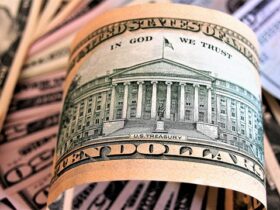 5 Habits You Need To Build Wealth #success #business #money #entrepreneur #bevhillsmag #beverlyhills #beverlyhillsmagazine #BevHillsMag