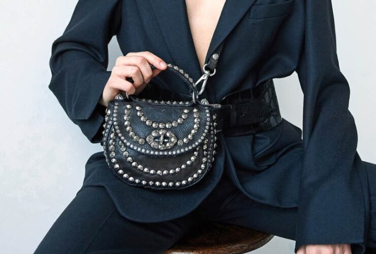 Campomaggi Italian leather: styling the mini clutch bag