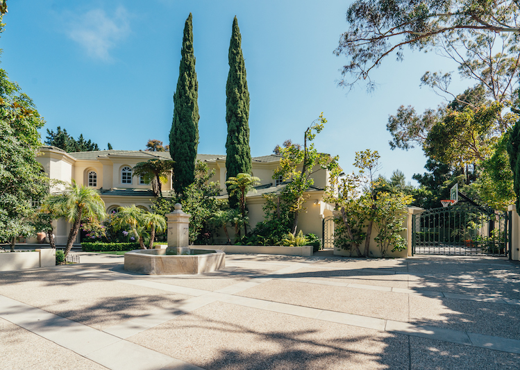 Producer Steve Chasman's Pacific Palisades Home