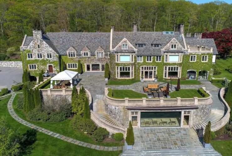 Migdale #Castle - A Gift for Andrew Carnegie's Daughter #realestate #celebrityhomes #beverlyhills #beverlyhillsmagazine #bevhillsmag