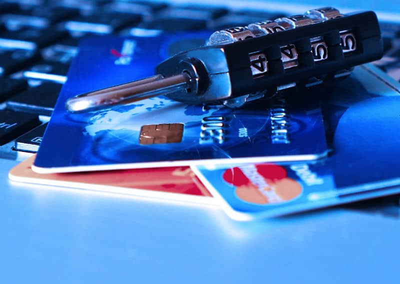 What To Do When Debit Or Credits Cards Are Lost Or Stolen #money #insurance #fraud #help #success #beverlyhillsmagazine #bevhillsmag #beverlyhills