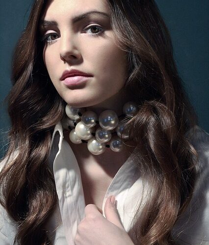 beverly-hills-magazine-hair-waver