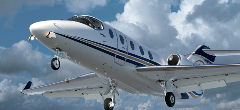 Luxury Jet: The Hawker 400 #privatejet #jetlife #jetcharter #luxuryjet #jet #buyajet #beverlyhills #beverlyhillsmagazine #hawker #hawker400