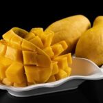 Health Benefits of Mangoes #healthy #fruits #best #food #mangoes #love #mango #bevhillsmag #beverlyhills #beverlyhillsmagazine