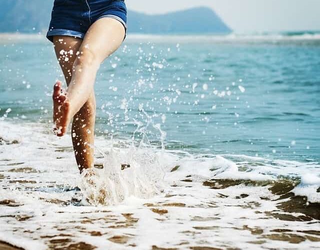 Tips To Ensure You Have Healthy Feet #happy #feet #healthy #health #happyfeet #care #footcare #beverlyhills #bevhillsmag