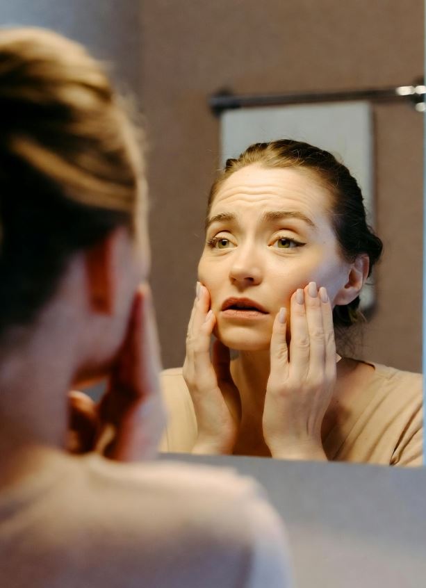 What To Do When You See Fine Lines in Your 30s #NightSkincare, #RetinolGlow, #Slugging, #LEDTherapy, #OvernightHydration, #RadiantSkin, #BeautySleep