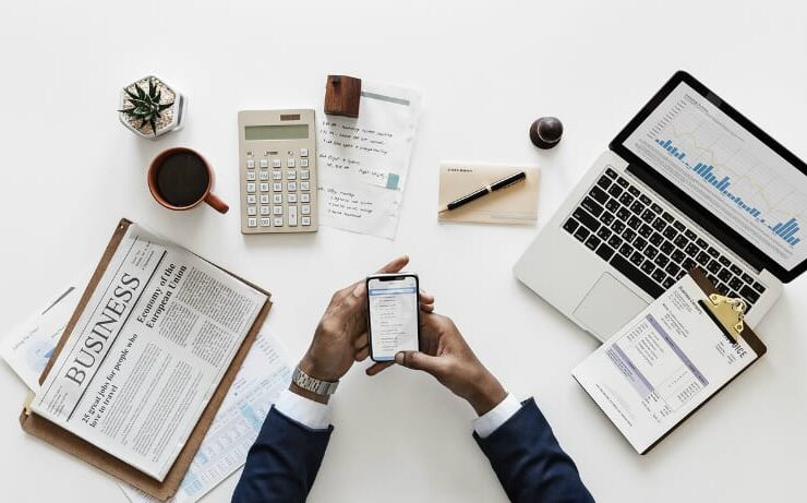 Tips For Smart Investing To Build Wealth #money #bitcoin #cryptocurrency #wealth #beverlyhills #beverlyhillsmagazine #investing #invest #investment #financialadvisor #bevhillsmag