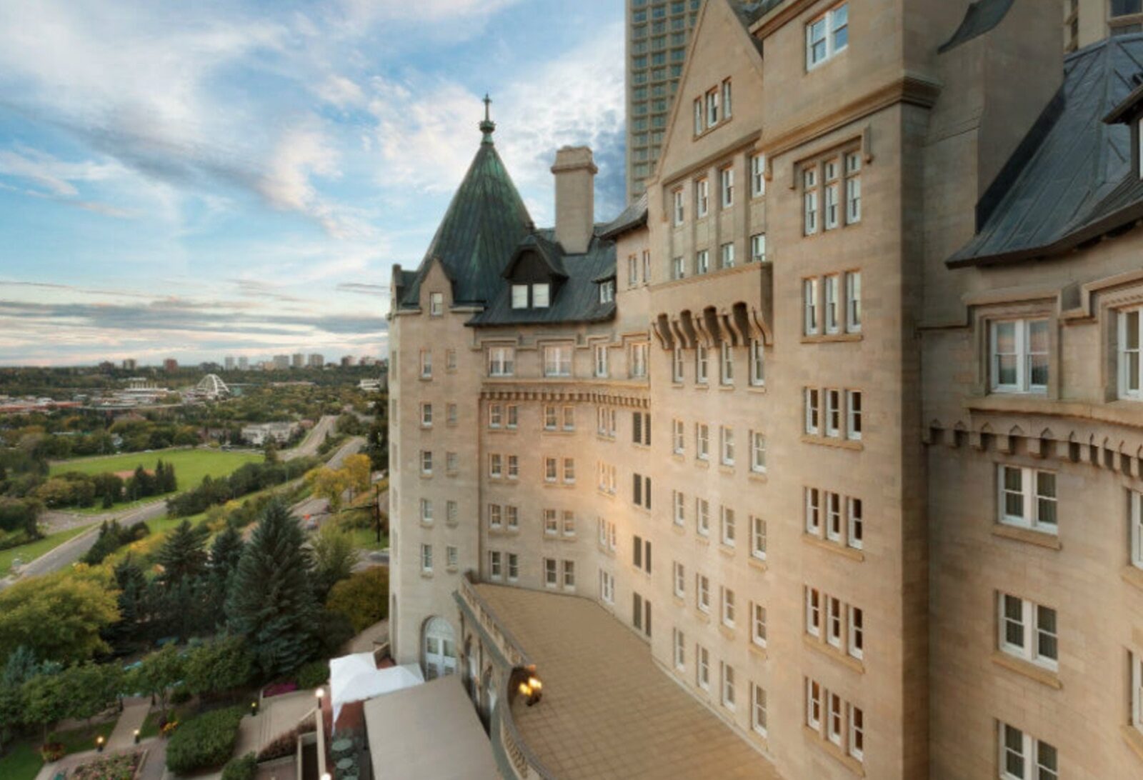 The Best Hotel in Edmonton: Fairmont Hotel Macdonald #travel #fivestarhotels #luxuryhotel #vacation #exclusivegetaway #beverlyhillsmagazine #beverlyhills #bevhillsmag