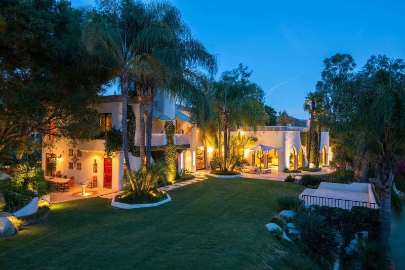 Cher's Beverly Hills Mansion For Sale $68Million #beverlyhills #beverlyhillsmagazine #luxury #realestate #homesforsale #celebrity #celebrityhomes #cher #realestate #dreamhomes #beverlyhills #bevhillsmag #beverlyhillsmagazine