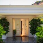 Exclusive Off Market Beverly Hills Home #luxury #realestate #homesforsale #dreamhomes #beverlyhills #bevhillsmag #beverlyhillsmagazine