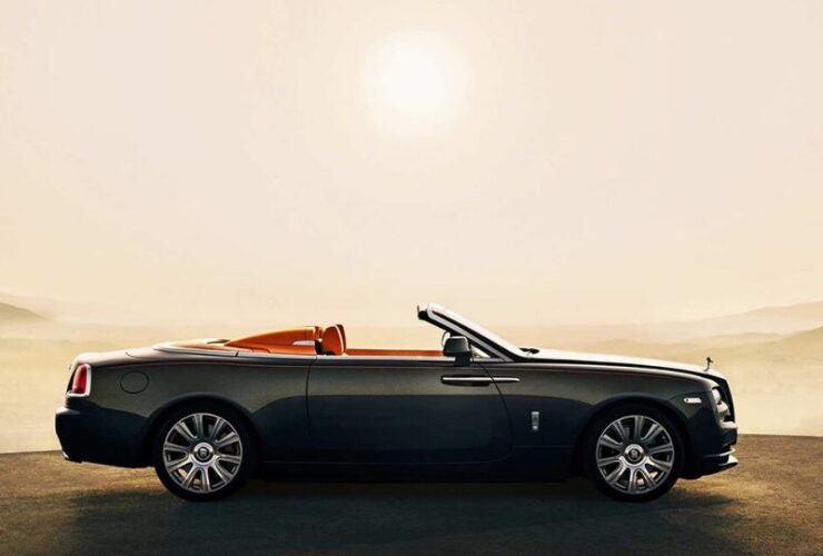 Rolls-Royce Luxury Car: The Convertible Dawn #luxury car #cars #carmagazine #fastcars #dreamcars #coolcars #car #beverlyhills #beverlyhillsmagazine #bevhillsmag #rollsroyce #rollsroycedawn #dawn