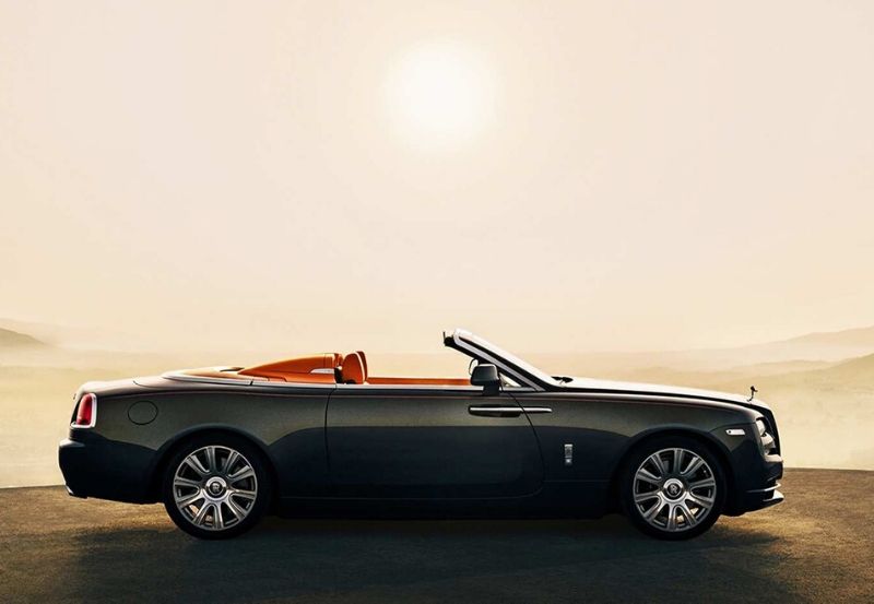 Rolls-Royce Luxury Car: The Convertible Dawn #luxury car #cars #carmagazine #fastcars #dreamcars #coolcars #car #beverlyhills #beverlyhillsmagazine #bevhillsmag #rollsroyce #rollsroycedawn #dawn